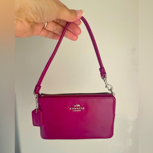 NWOT AUTHENTIC!!💎👜 Coach Corner Zip Wristlet BRAND NEW!! - Picture 6 of 8